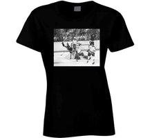 Load image into Gallery viewer, Bobby Orr Classic Score and Soar Famous Photo Boston Hockey Fan v2 T Shirt - image_81e714a6-94c0-4f12-af7c-97583a28dff4