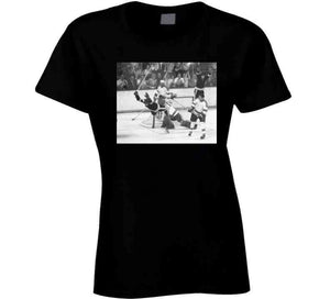 Bobby Orr Classic Score and Soar Famous Photo Boston Hockey Fan v2 T Shirt - image_81e714a6-94c0-4f12-af7c-97583a28dff4