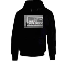 Load image into Gallery viewer, Carl Yastrzemski Legend Boston Baseball Fan Vintage Photo World Series The Catch T Shirt - image_a2438354-918f-486f-918e-ec37e3efff60
